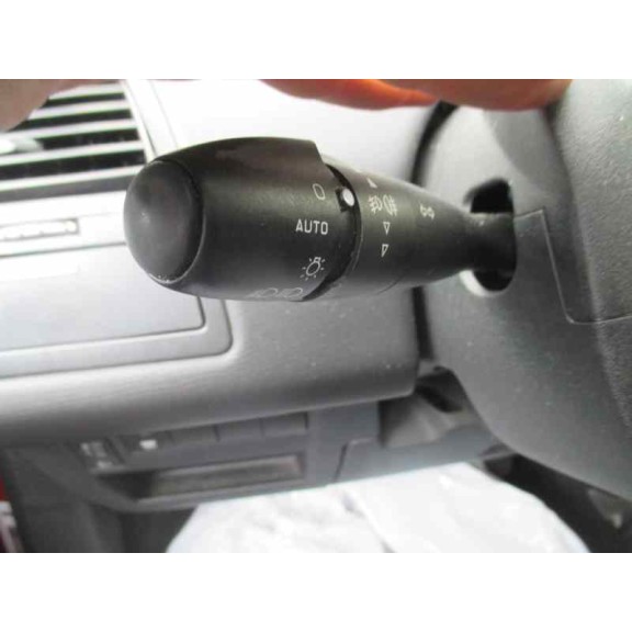 citroën c4 berlina del año 2006