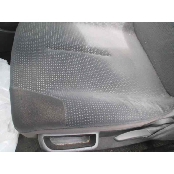 citroën c4 berlina del año 2006