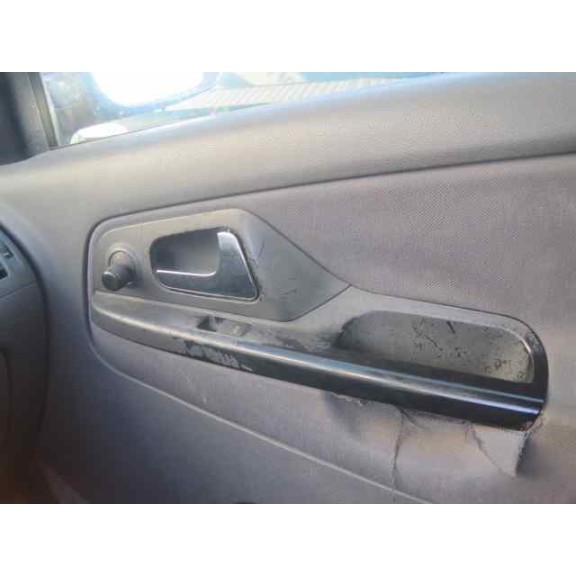 seat ibiza (6k1) del año 2001