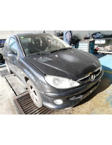 peugeot 206 berlina del año 2004