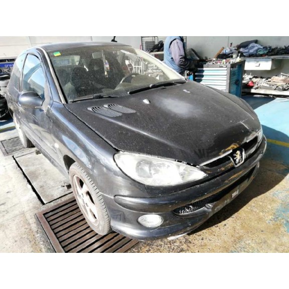 peugeot 206 berlina del año 2004