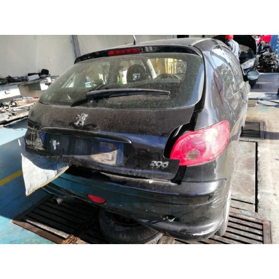 peugeot 206 berlina del año 2004