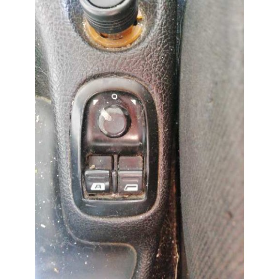 peugeot 206 berlina del año 2004