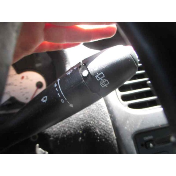 peugeot 206 berlina del año 2004