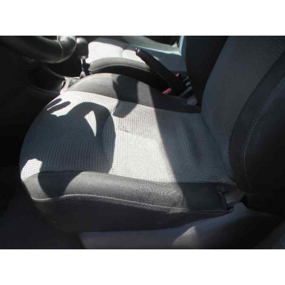 peugeot 206 berlina del año 2004