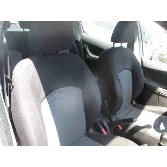 peugeot 206 berlina del año 2004