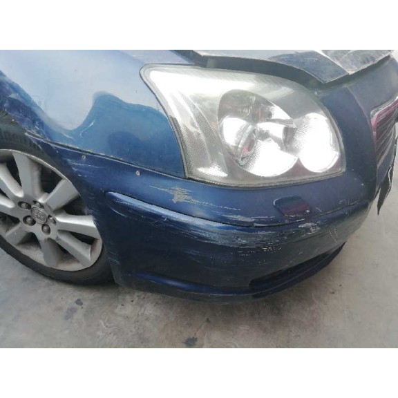 toyota avensis berlina (t25) del año 2004