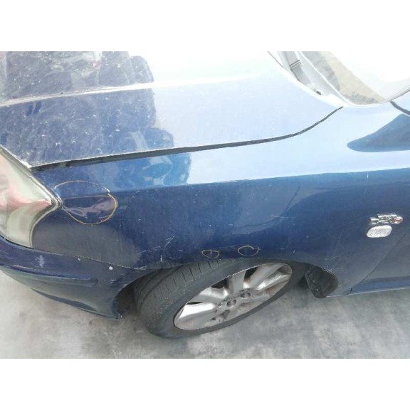 toyota avensis berlina (t25) del año 2004