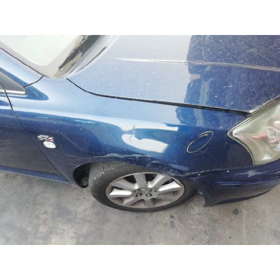 toyota avensis berlina (t25) del año 2004