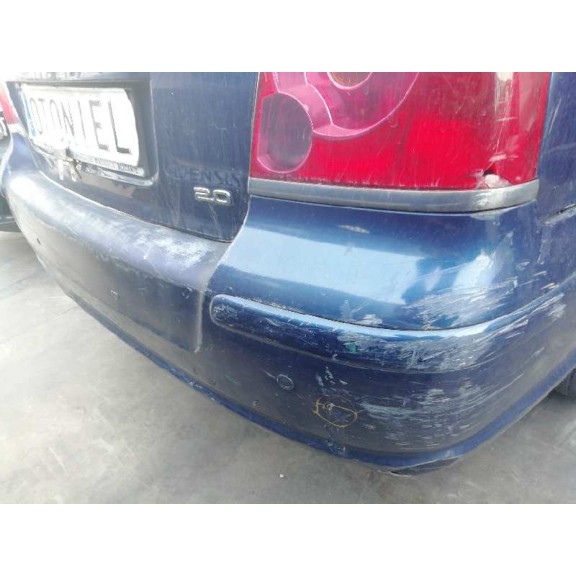 toyota avensis berlina (t25) del año 2004