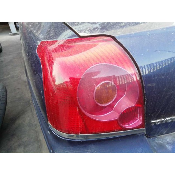 toyota avensis berlina (t25) del año 2004