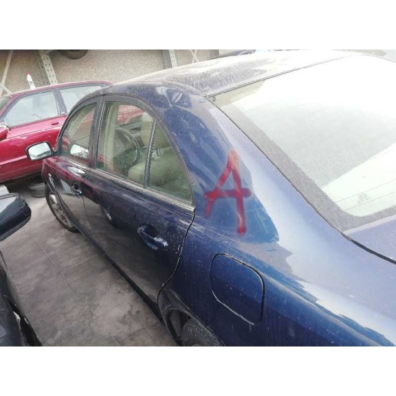 toyota avensis berlina (t25) del año 2004