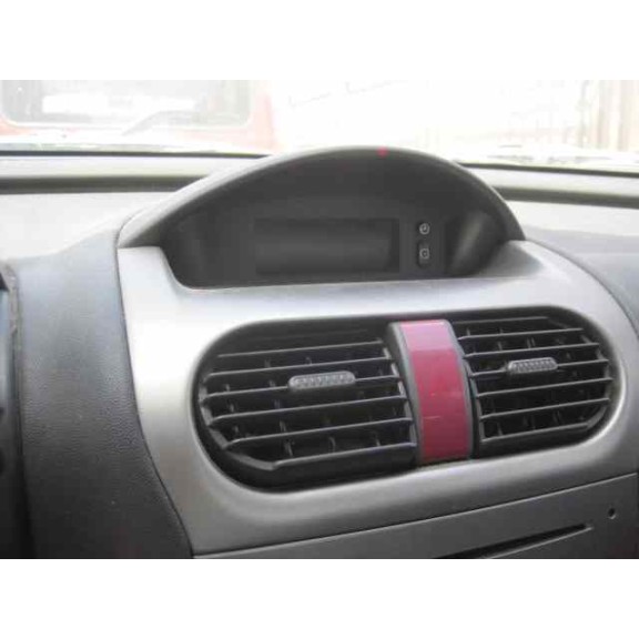 opel corsa c del año 2002