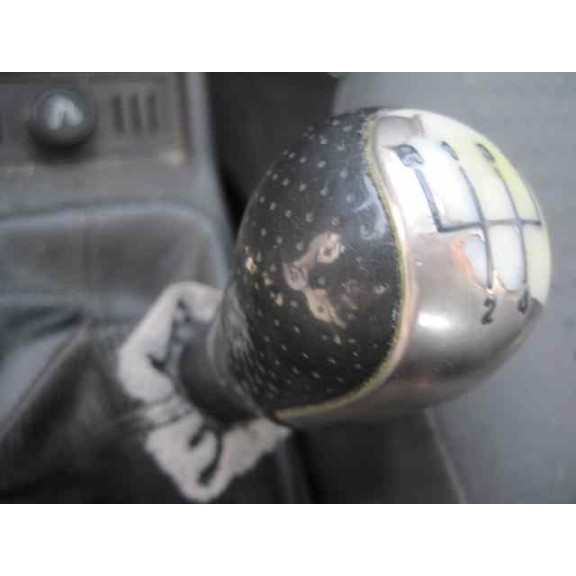 opel corsa c del año 2002