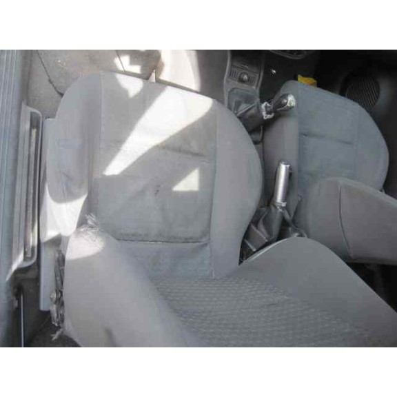 opel corsa c del año 2002