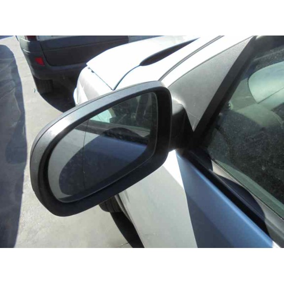 opel corsa c del año 2003