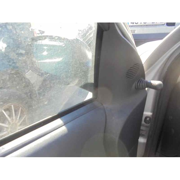 opel corsa c del año 2003