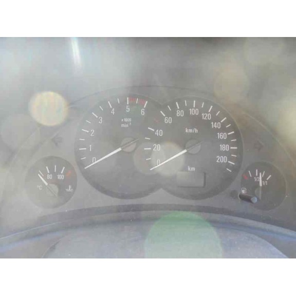 opel corsa c del año 2003