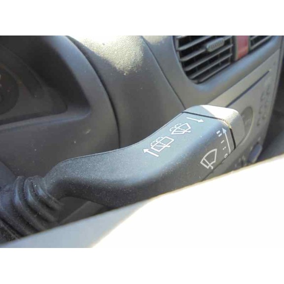 opel corsa c del año 2003