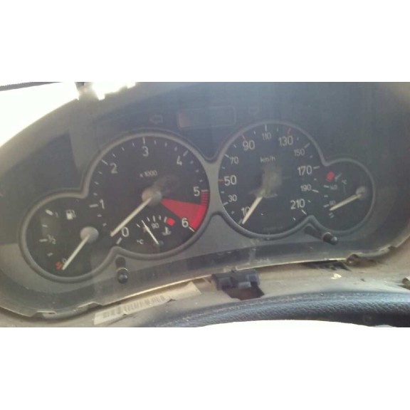 peugeot 206 berlina del año 2001