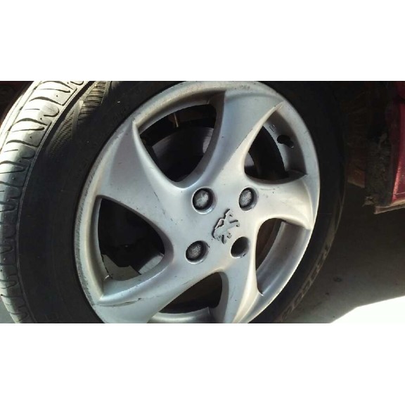 peugeot 206 berlina del año 2001