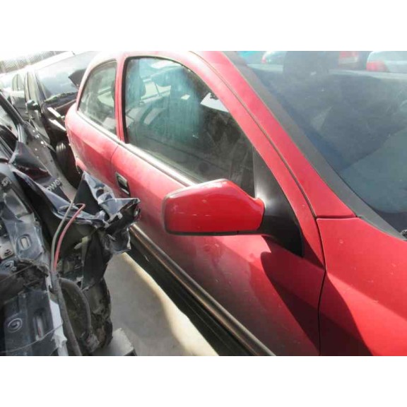 opel astra g berlina del año 2001