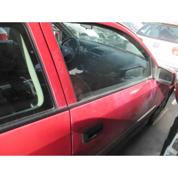 opel astra g berlina del año 2001