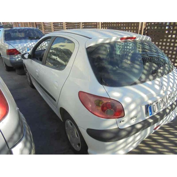 peugeot 206 berlina del año 2003