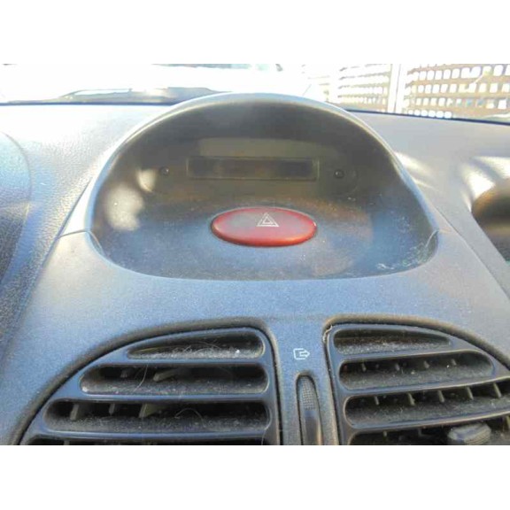 peugeot 206 berlina del año 2003