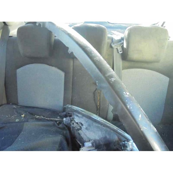 peugeot 206 berlina del año 2003