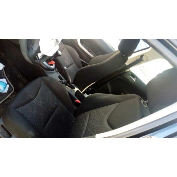 peugeot 308 del año 2010