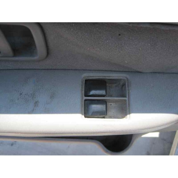 nissan micra (k11) del año 2002