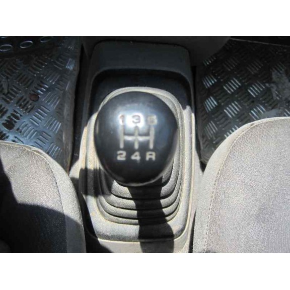 nissan micra (k11) del año 2002