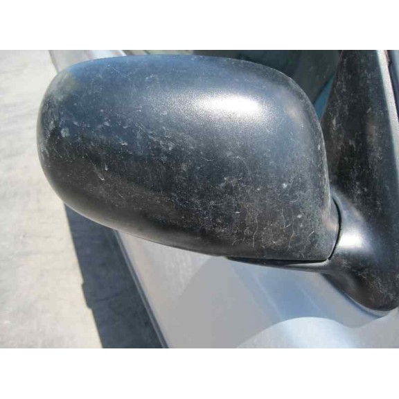 nissan micra (k11) del año 2002