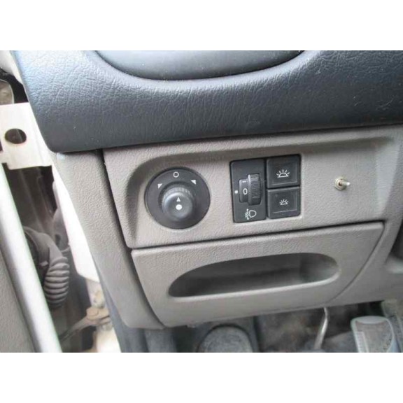 citroën xsara picasso del año 2000