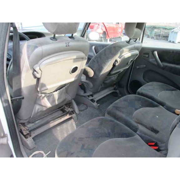 citroën xsara picasso del año 2000