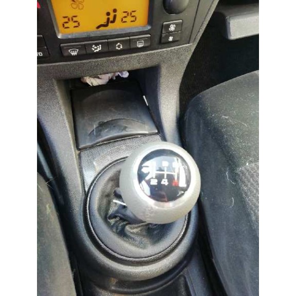 citroën c4 berlina del año 2006