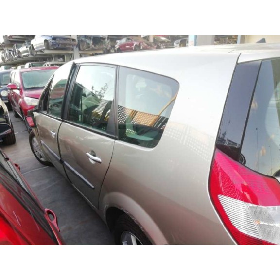renault grand scenic del año 2005