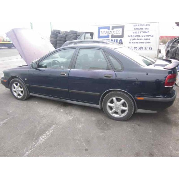 volvo s40 berlina del año 1998