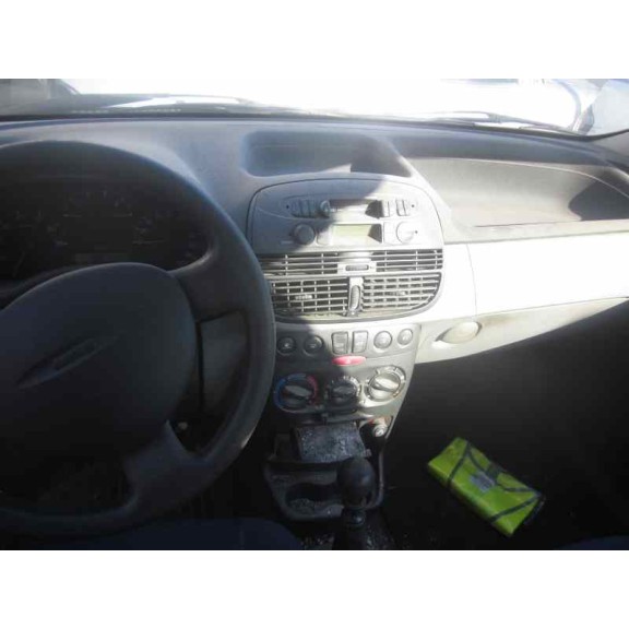 fiat punto berlina (188) del año 2002