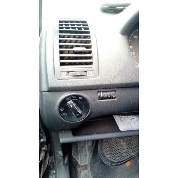 volkswagen polo (9n1) del año 2003