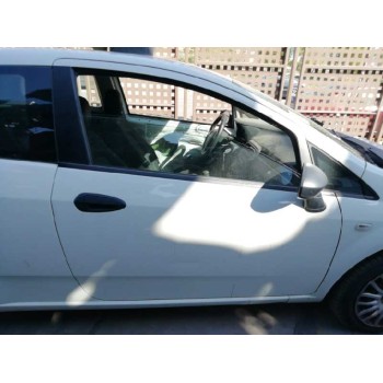 Recambio de puerta delantera derecha para fiat punto (evo) (199) mylife referencia OEM IAM  BLANCA GOLPEADA