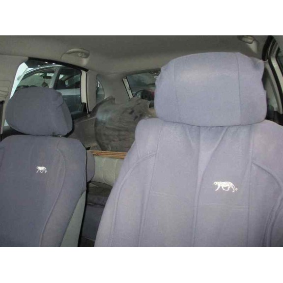 seat ibiza (6l1) del año 2002