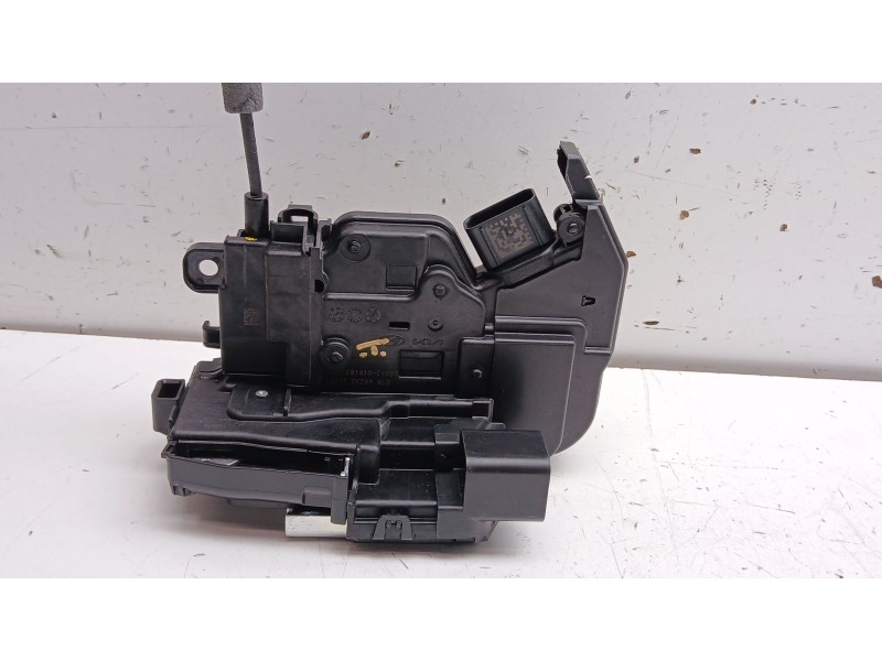 Recambio de cerradura puerta trasera izquierda para kia ev3 referencia OEM IAM 81410EV000  