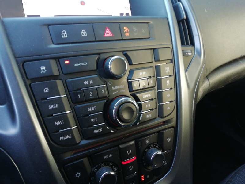 Recambio de sistema audio / radio cd para opel astra j lim. selective referencia OEM IAM 23218951 BOTONERA 13406665
