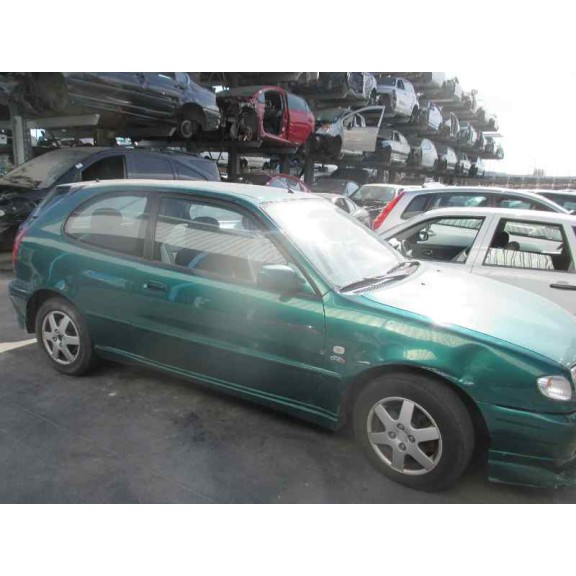 toyota corolla (e11) del año 2000