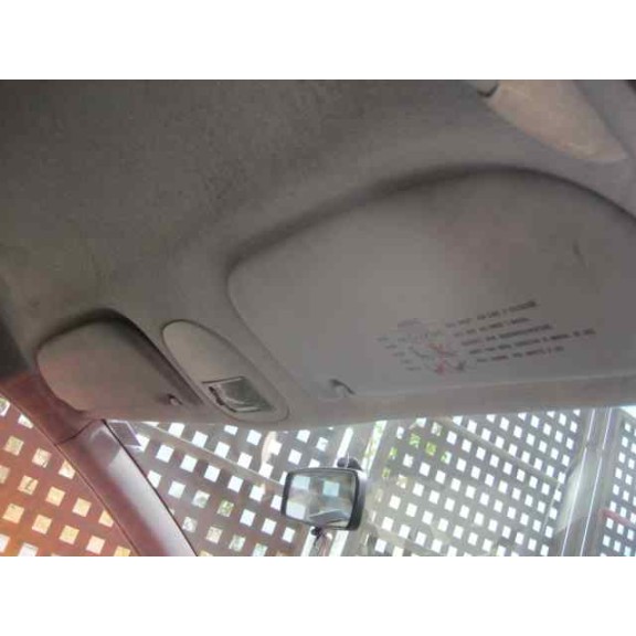 peugeot 206 berlina del año 2000