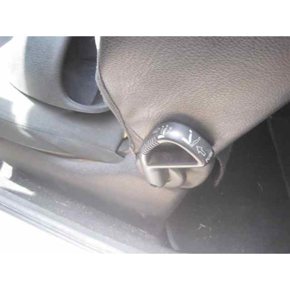 peugeot 206 berlina del año 2000