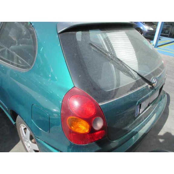 toyota corolla (e11) del año 2000