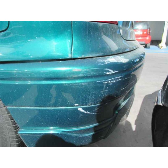 toyota corolla (e11) del año 2000